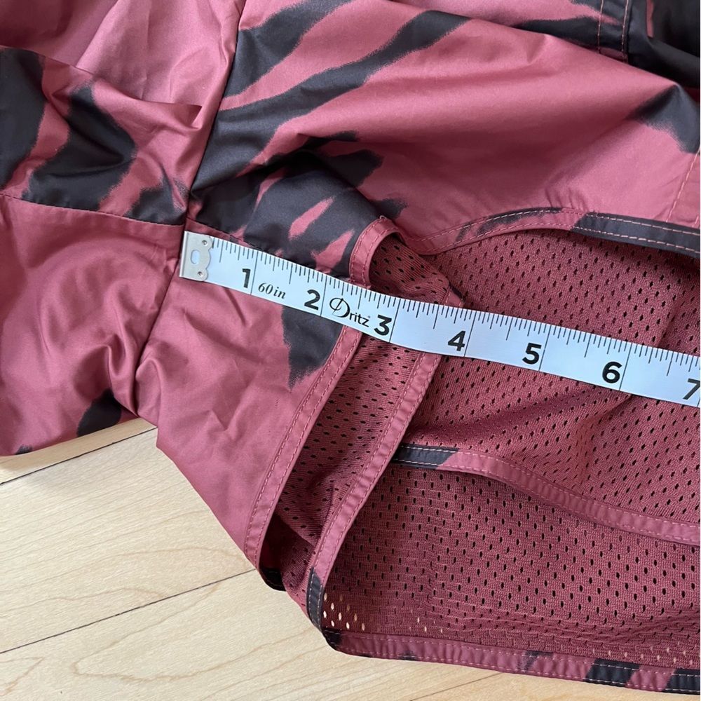 Adidas By Stella McCartney Run M20 Shorts in Red L - Picture 11 of 15